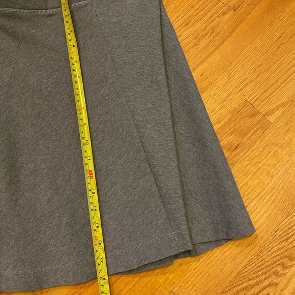 Grey Uniqlo Skirt - Picture 4 of 6